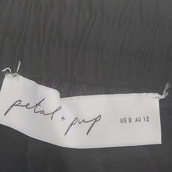 Petal & Pup Chelsey Linen blend shorts women black Size 8 resort wear vacation - Picture 9 of 11